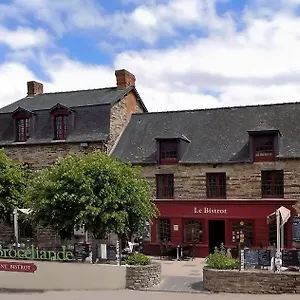 Hotel Logis Hotel, Restaurant Et Le Relais De Broceliande