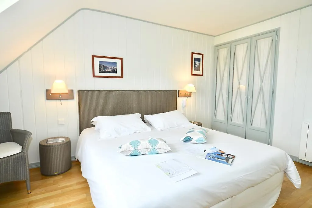 *** Szálloda La Desirade - Hotel, Spa & Restaurant Bangor Franciaország